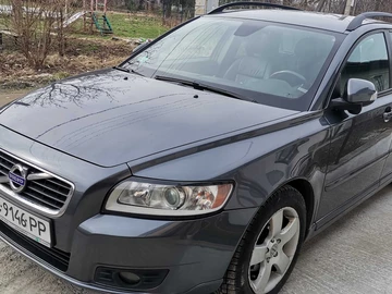 Авто Volvo V50 2011 № 8044911