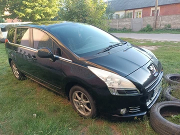 Авто Peugeot 5008 2011 № 8045253
