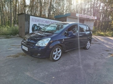Авто Toyota Corolla Verso 2006 № 8045359