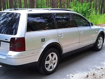 Авто Volkswagen Passat Variant 2002 № 8045398