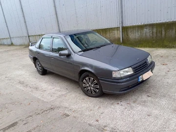 Авто Opel Vectra 1988 № 8045506