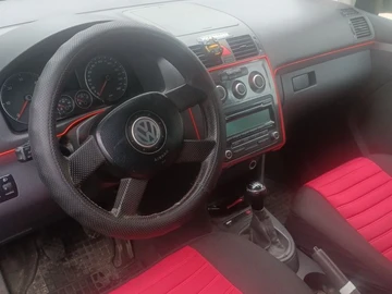 Авто Volkswagen Touran 2004 № 8045513