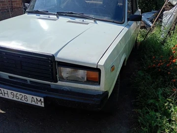 Авто ВАЗ 2107 1990 № 8045704