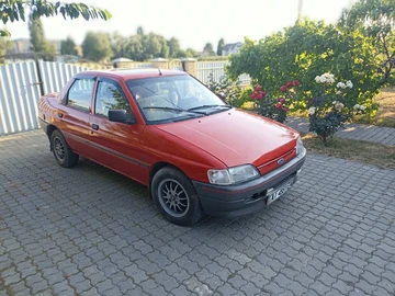 Авто Ford Orion 1991 № 8046004