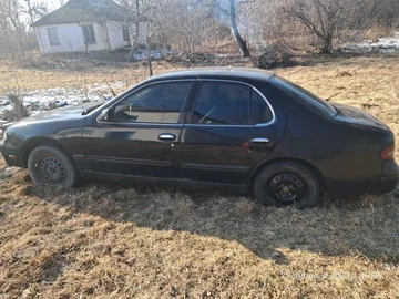 Авто Nissan Altima 1995 № 8046025