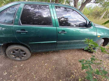 Авто Volkswagen Polo 1997 № 8046045
