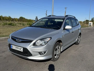Авто Hyundai I30 2010 № 8046138