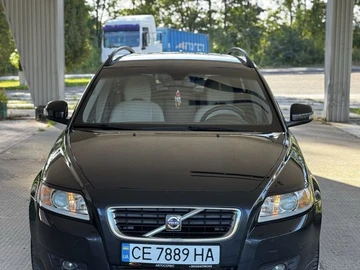 Авто Volvo V50 2009 № 8046139