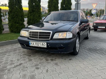Авто Mercedes Mb 1996 № 8046140