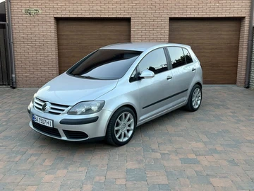 Авто Volkswagen Golf Plus 2006 № 8046168