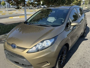 Авто Ford Fiesta 2012 № 8046170