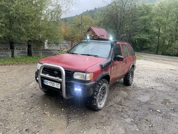 Авто Nissan Pathfinder 1999 № 8046337