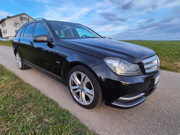 Авто Mercedes 220 2011 № 8046462
