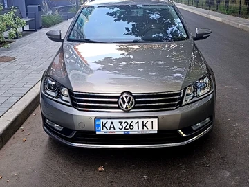 Авто Volkswagen Passat Variant 2012 № 8046477