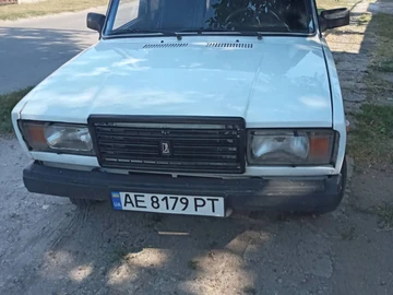 Авто ВАЗ 2107 2000 № 8046692