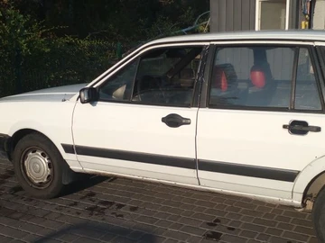 Авто Volkswagen Passat Hatchback 1988 № 8046833