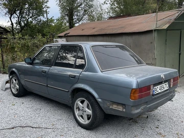 Авто BMW 3 Серия 1987 № 8047003
