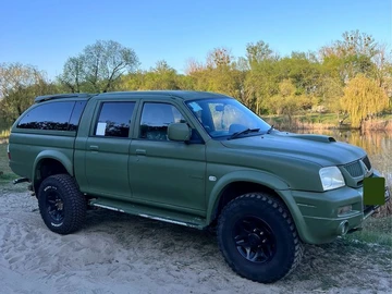Авто Mitsubishi L 200 2005 № 8047010