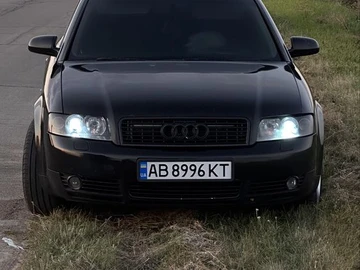 Авто Audi A4 2002 № 8047035