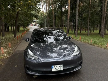 Авто Tesla Model 3 2018 № 8047063