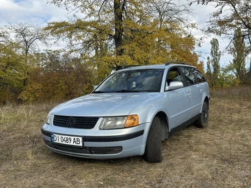 Авто Volkswagen Passat Sedan 2000 № 8047117