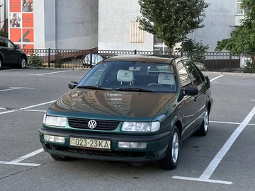 Авто Volkswagen Passat Sedan 1995 № 8047202