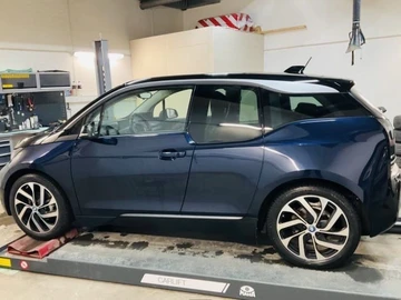 Авто BMW I3 2019 № 8047445