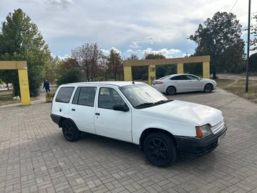 Авто Opel Kadett 1989 № 8047454