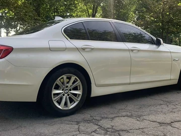 Авто BMW 5 Серия 2012 № 8047463