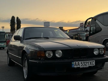 Авто BMW 7 Серия 1990 № 8047535