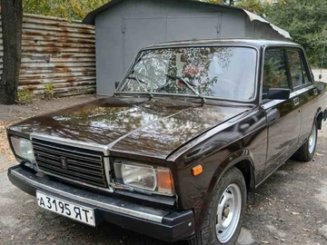 Авто ВАЗ 2107 1986 № 8047807
