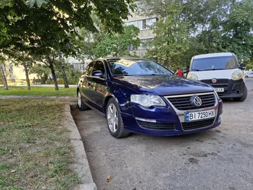 Авто Volkswagen Passat Sedan 2005 № 8048015