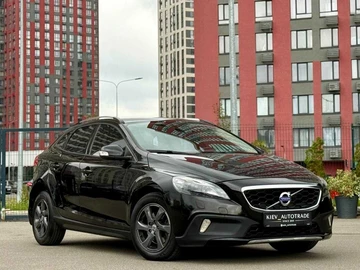 Авто Volvo V60 2014 № 8048406