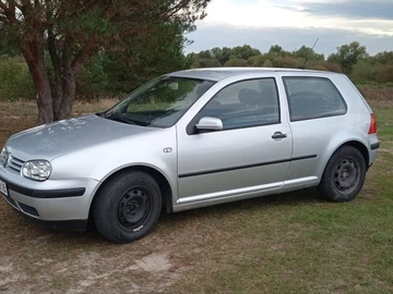 Авто Volkswagen Golf 2001 № 8048578