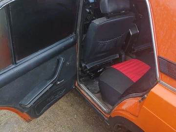 Авто ВАЗ 2107 1989 № 8048619