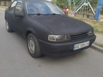 Авто Opel Vectra 1990 № 8049271
