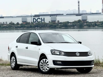 Авто Volkswagen Polo 2016 № 8049403