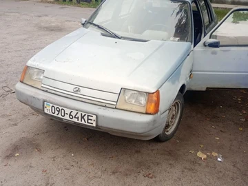 Авто ЗАЗ Таврия 2004 № 8049419