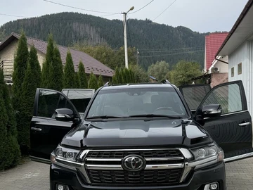 Авто Toyota Land Cruiser 200 2020 № 8049421