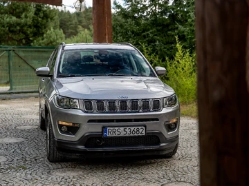 Авто Jeep Grand Cherokee 2018 № 8049438