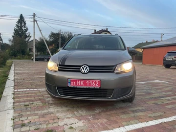 Авто Volkswagen Touran 2010 № 8049580