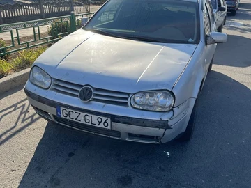 Авто Volkswagen Golf 1998 № 8049697