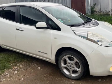 Авто Nissan Leaf 2013 № 8049758