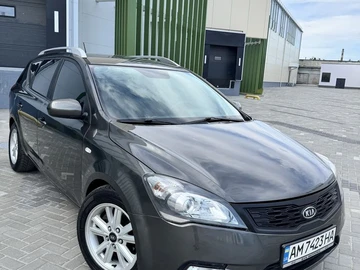 Авто KIA Cee X27 D 2011 № 8050023