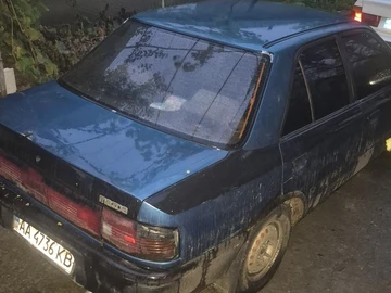 Авто Mazda 323 1983 № 8050142