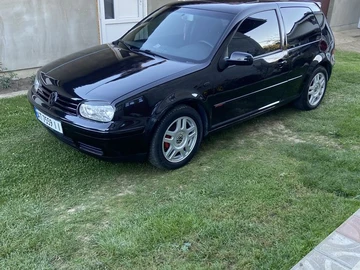 Авто Volkswagen Golf 1999 № 8050167
