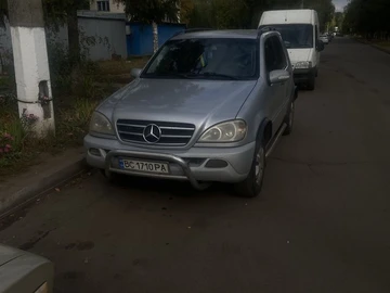 Авто Mercedes Ml Серия 2003 № 8050810