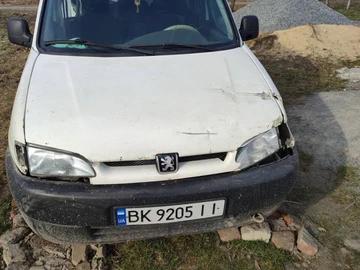 Авто Peugeot Partner 2003 № 8050822