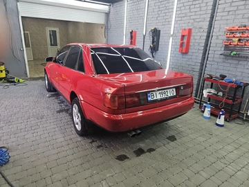 Авто Audi S4 1992 № 8050952