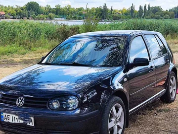 Авто Volkswagen Golf 2000 № 8051129